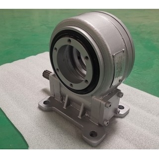 9 بوصة الشمسية المقتفي Slew Drive 24V Motor Slewing Drive لنظام تتبع الطاقة الشمسية