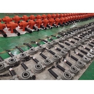 نظام التتبع المائل Slew Drive 800 Nm SE5 مع محرك تروس 12 فولت